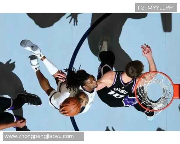 灰熊主帅透露杰罗姆小腿受伤情况将回孟菲斯复查能否赶上常规赛成疑